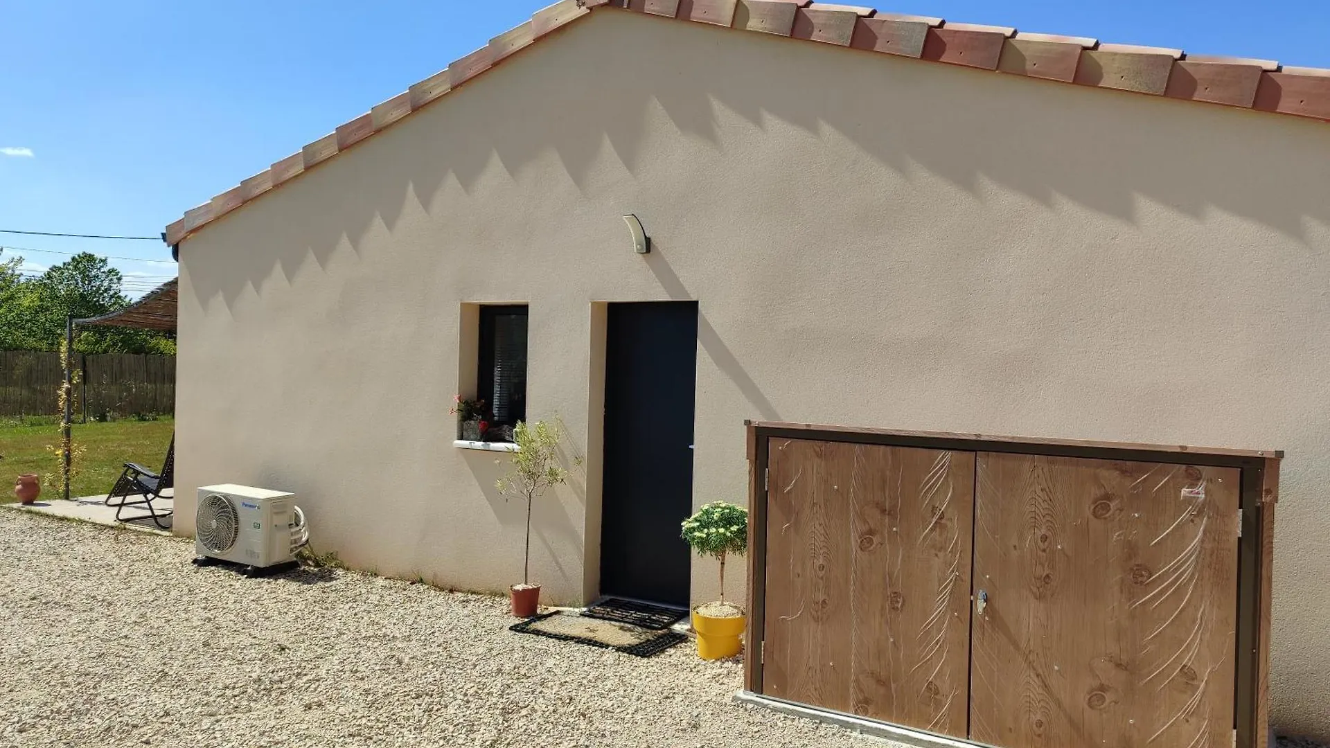 Maison D'Hotes Calme Proche Village Bedoin Guest house
